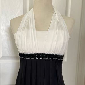 En Focus Studio black and Cream/off White Halter Tie Dress w/Sequin band size 6